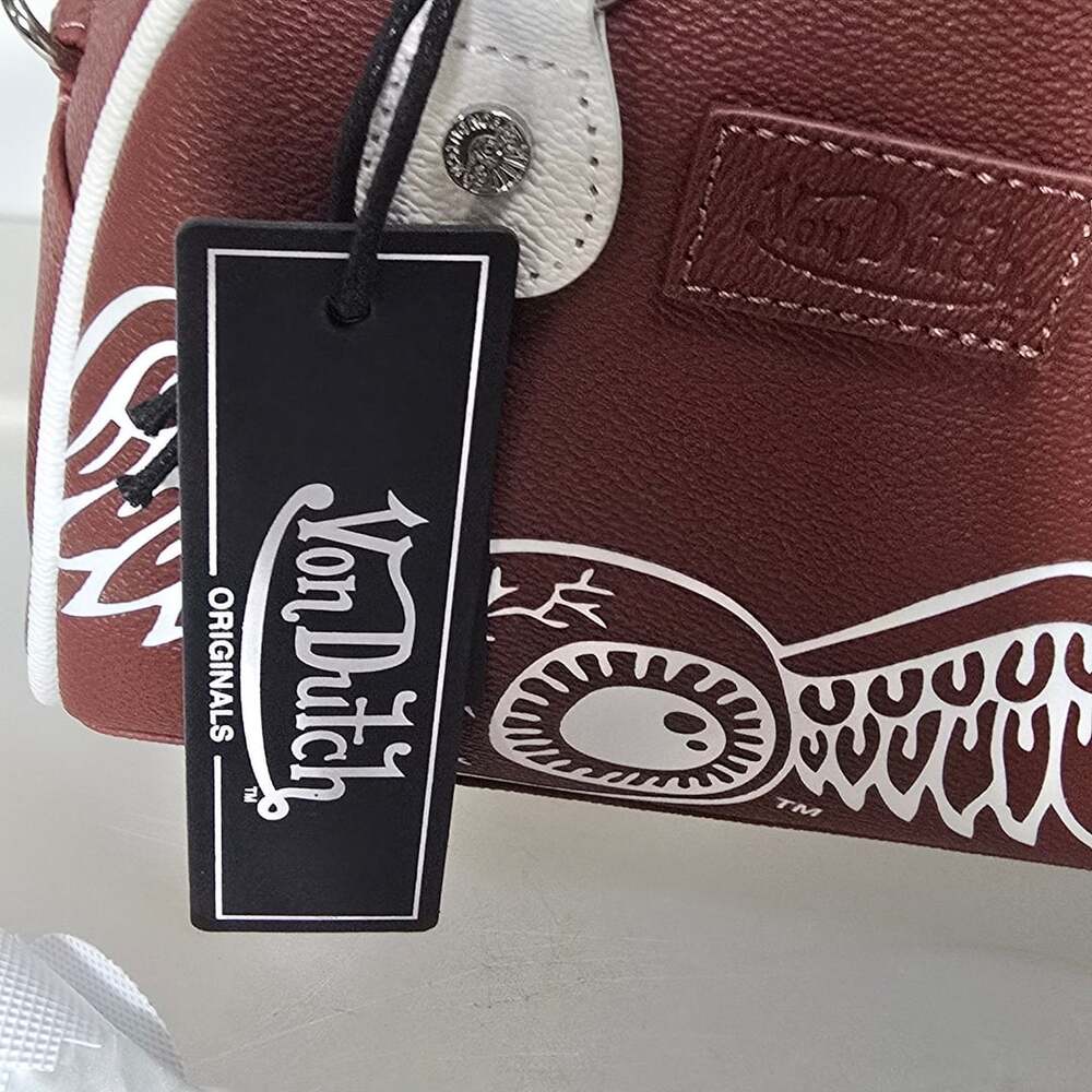 Von Dutch Brown & White Two-Tone Bowling Bag with Wings Design - Picture 4 of 10